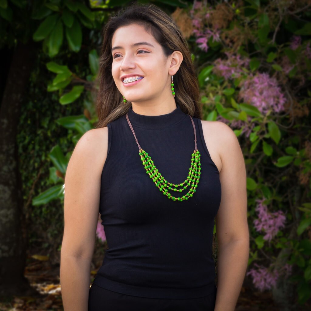 Green-tagua-Necklances-Esmeraldas