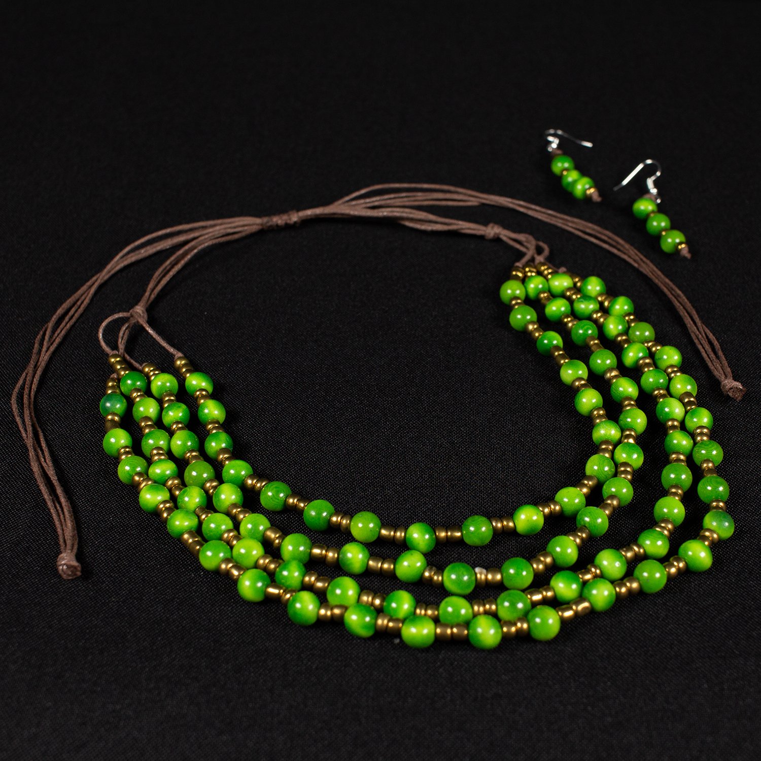 green-tagua-earring-handmade-esmeraldas green-tagua-earring-handmade-esmeraldas