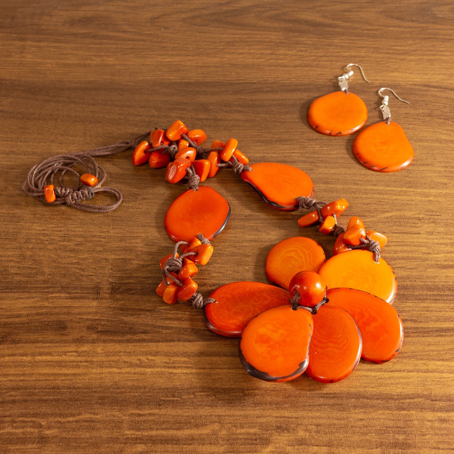 orange-tagua-jewerly-women-machala orange-tagua-jewerly-women-machala