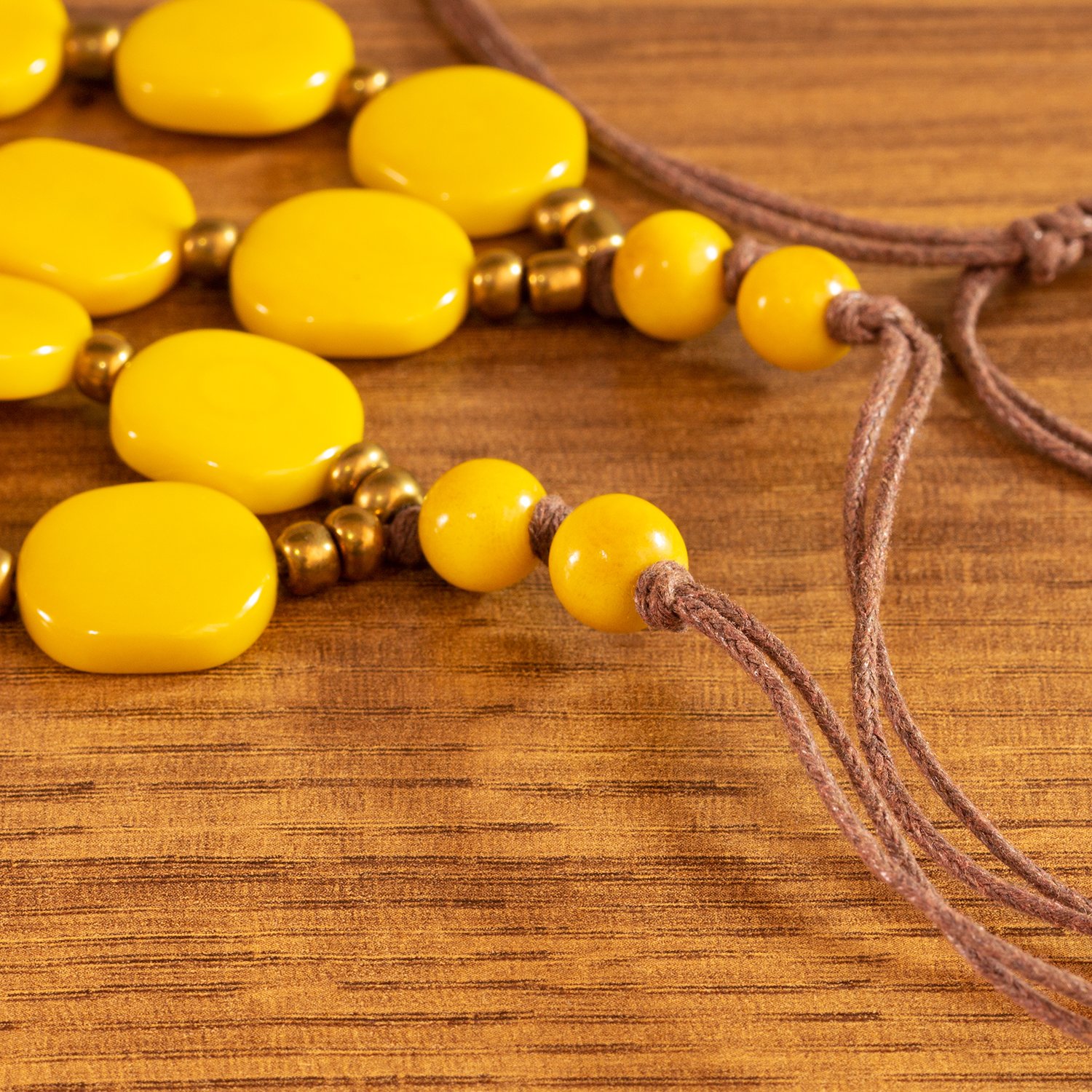 yellow-necklace-tagua-el-oro yellow-necklace-tagua-el-oro