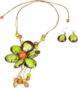 handmade green necklace tagua